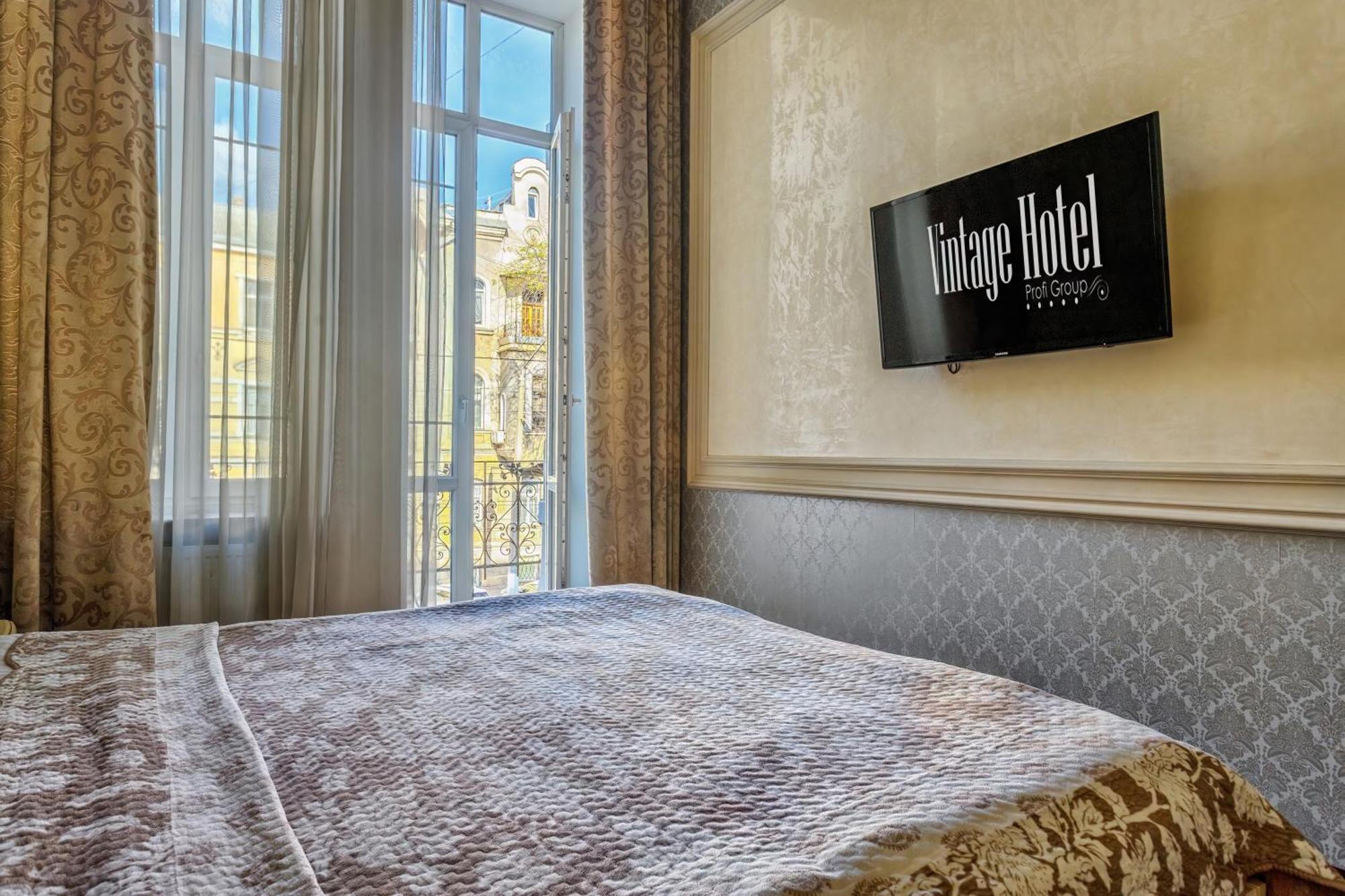 Vintage Art Hotel Odessa Buitenkant foto