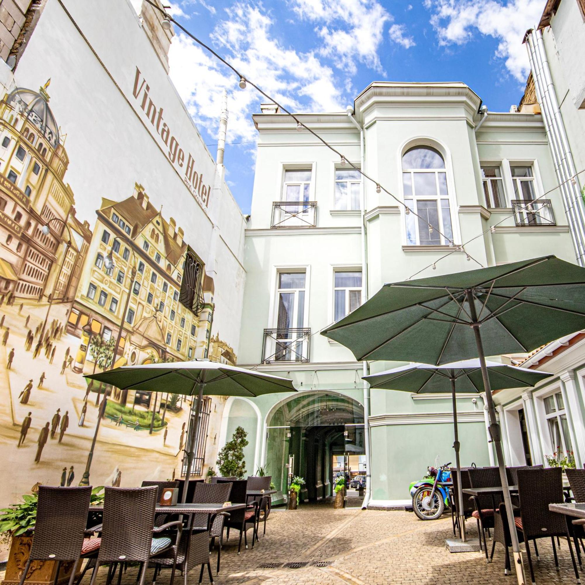Vintage Art Hotel Odessa Buitenkant foto